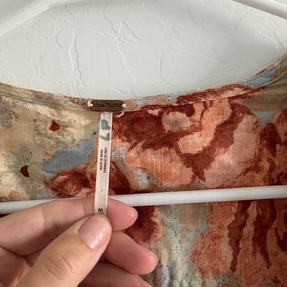 Free People found You Floral Blouse Button Down Peasant Top Ruffle Sleeve Medium - Picture 4 of 7